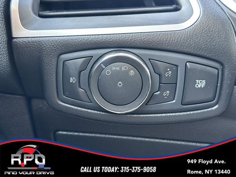 Used 2020 Ford Edge SEL w/ Cold Weather Package AWD/4WD image 26