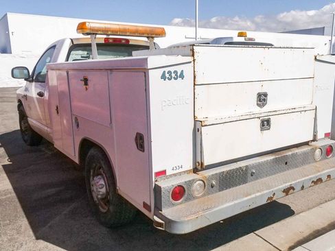 Used 2007 Dodge Ram 2500 Truck ST RWD image 5