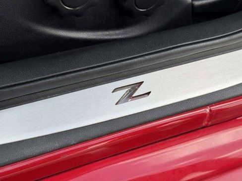 Used 2015 Nissan 370Z Coupe RWD image 29