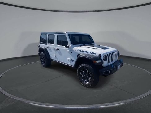 Used 2022 Jeep Wrangler Unlimited Rubicon 4xe AWD/4WD image 2