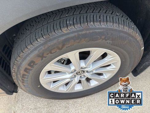 Certified 2026 Toyota Grand Highlander XLE image 2