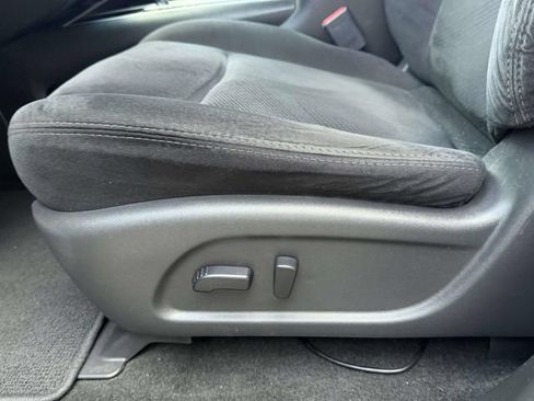 Used 2015 Nissan Pathfinder SV w/ Cargo Package FWD image 18