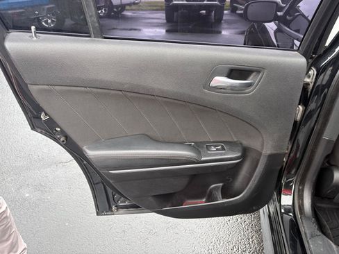Used 2022 Dodge Charger R/T RWD image 8