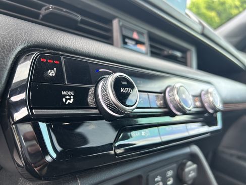 Certified 2025 Honda Pilot TrailSport image 25