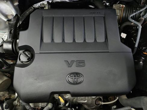 Used 2016 Toyota Highlander XLE AWD/4WD image 39