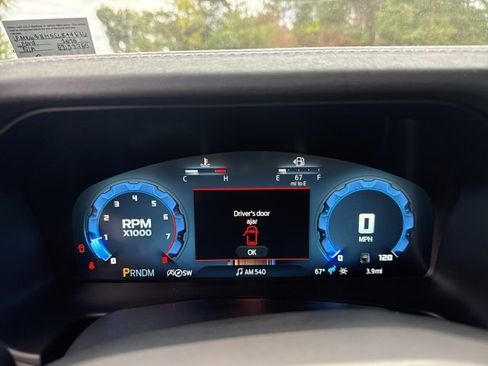 New 2025 Ford Bronco Outer Banks w/ Sasquatch Package image 35