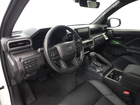 New 2026 Toyota Tacoma SR5 AWD/4WD image 5