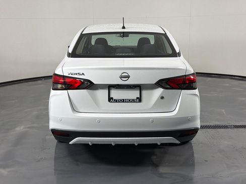 Used 2023 Nissan Versa S FWD image 6