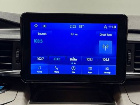 Used 2023 Ford Explorer XLT w/ Equipment Group 202A AWD/4WD image 26