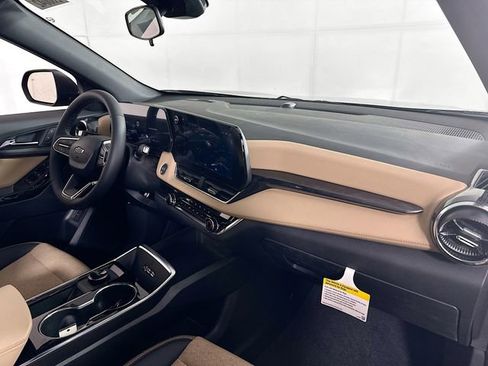 New 2026 Chevrolet Equinox ACTIV AWD/4WD image 31