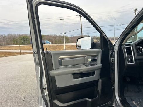 Used 2019 RAM 1500 Classic Warlock image 35