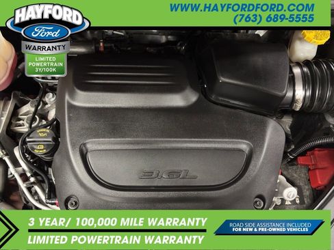 Used 2025 Chrysler Pacifica Select FWD image 25