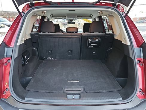 Certified 2021 Nissan Rogue SV image 29