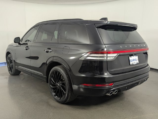 Used 2025 Lincoln Aviator Reserve w/ Jet Appearance Package AWD/4WD image 6