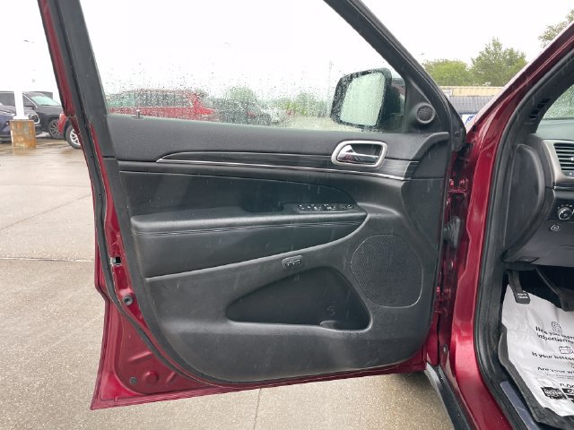 Used 2019 Jeep Grand Cherokee Limited AWD/4WD image 20