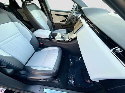 New 2026 Land Rover Range Rover Evoque Hoxton AWD/4WD image 14