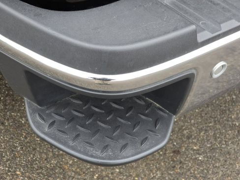 Used 2015 Chevrolet Silverado 3500 LTZ w/ LTZ Plus Package image 22