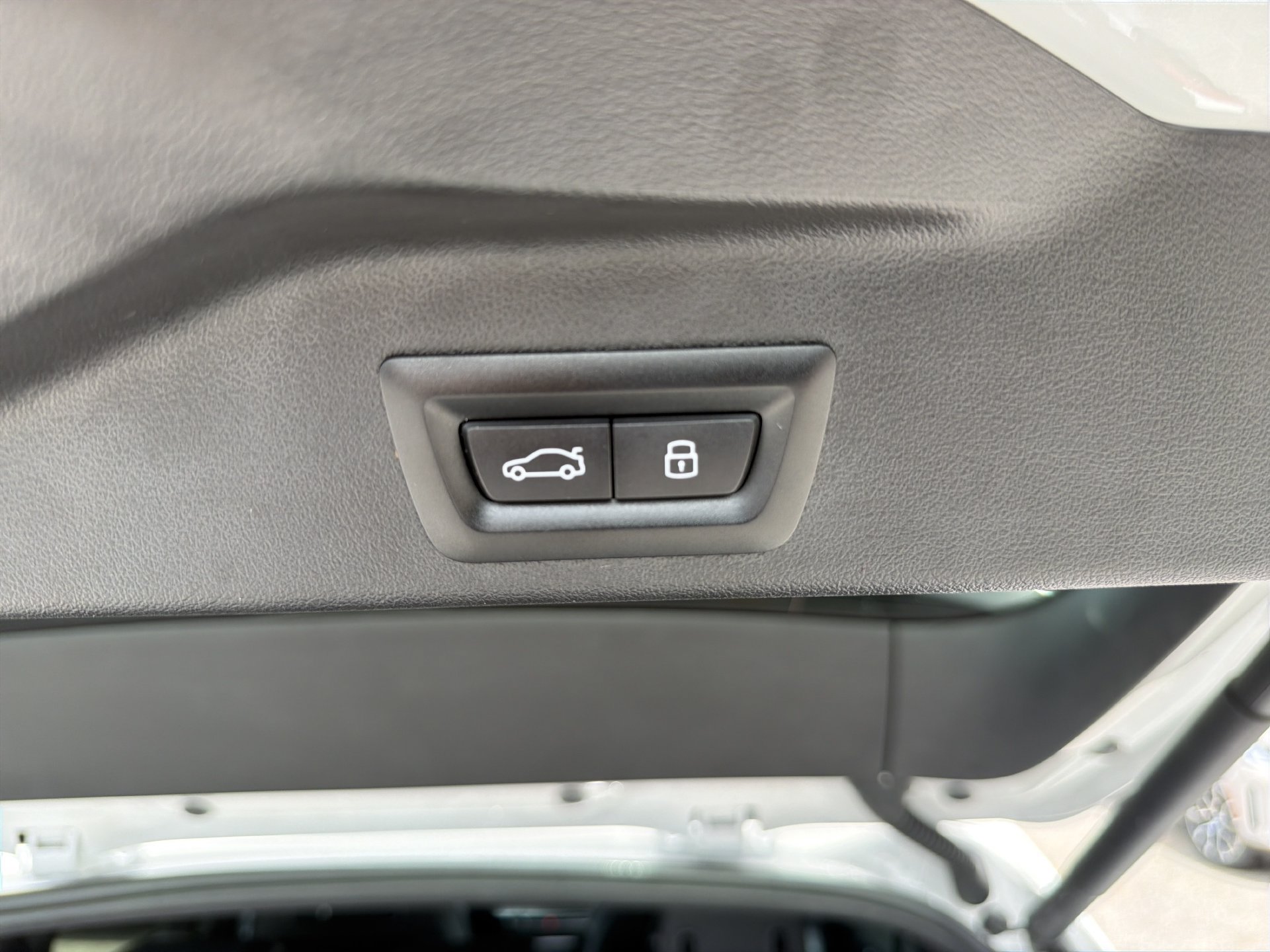 Used 2025 BMW X5 xDrive40i AWD/4WD image 13