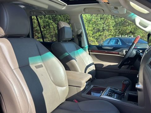 Used 2010 Lexus GX 460 image 26