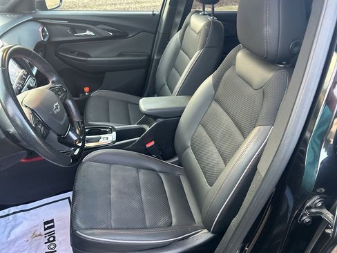 Used 2021 Chevrolet TrailBlazer RS w/ Sun and Liftgate Package image 13