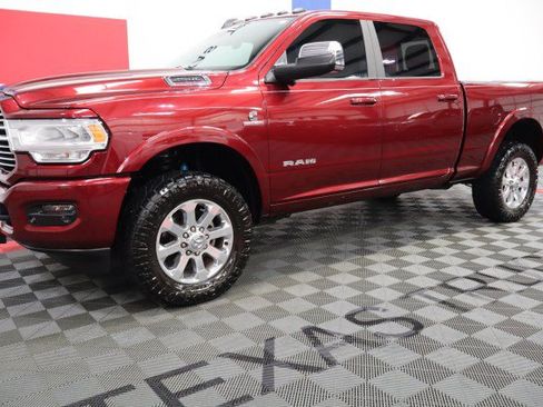 Used 2019 RAM 2500 Laramie AWD/4WD image 2