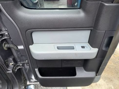 Used 2013 Ford F150 STX w/ Mid Equipment Group AWD/4WD image 16