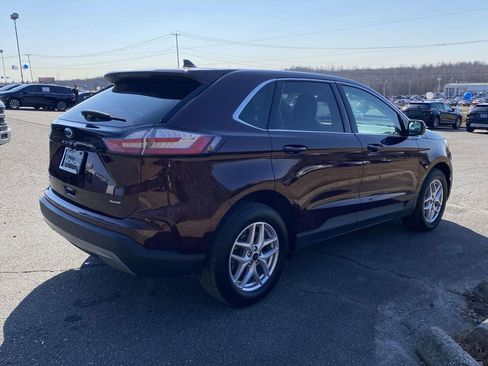 Used 2024 Ford Edge SEL image 5