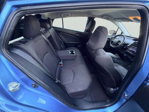 Used 2022 Toyota Prius LE AWD/4WD image 22