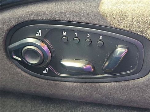 Used 2019 Aston Martin V8 Vantage Coupe RWD image 26