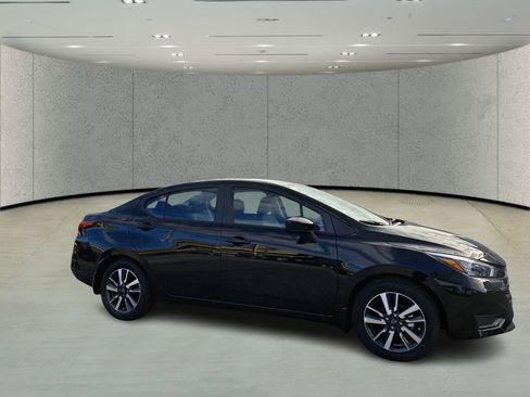 Used 2025 Nissan Versa SV w/ Trunk Package image 3