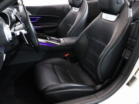 Used 2022 Mercedes-Benz SL 55 AMG 4MATIC w/ Driver Assistance Package image 19