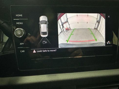 Used 2025 Volkswagen Jetta S image 33