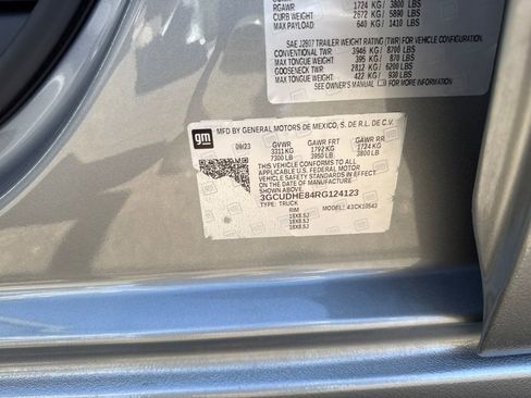 Used 2024 Chevrolet Silverado 1500 ZR2 image 30