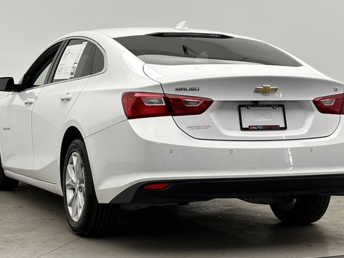 Used 2024 Chevrolet Malibu LT image 4