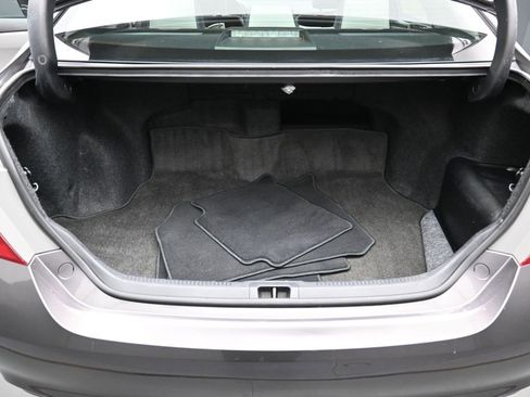 Used 2015 Toyota Camry SE image 29