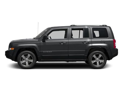 Used 2017 Jeep Patriot Latitude image 6