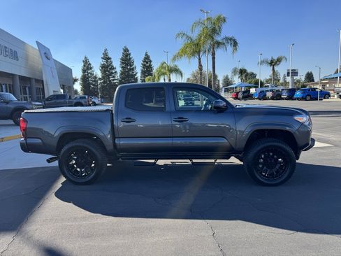 Used 2023 Toyota Tacoma SR image 3