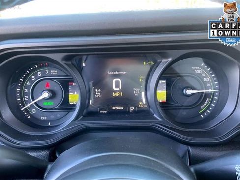 Used 2024 Jeep Wrangler Unlimited Rubicon 4xe AWD/4WD image 20