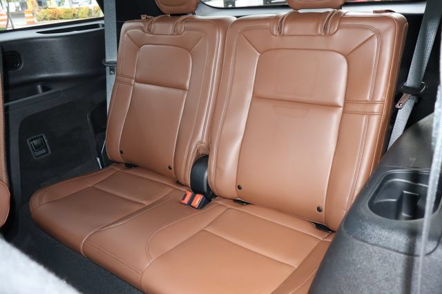 Certified 2020 Lincoln Aviator Reserve w/ Equipment Group 201A RWD image 16