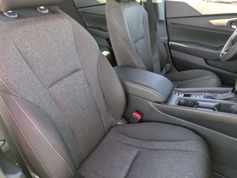 Used 2023 Honda Accord EX image 10