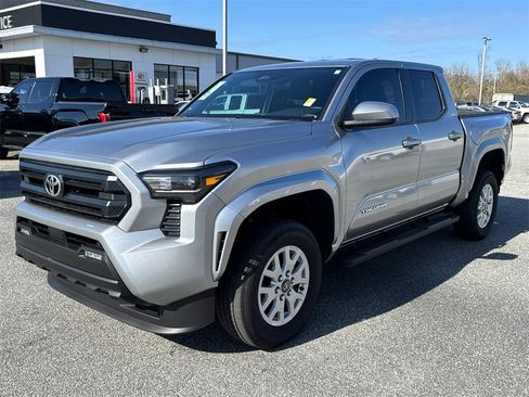 Used 2024 Toyota Tacoma SR5 image 7
