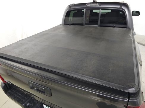 Used 2023 Toyota Tacoma SR AWD/4WD image 10