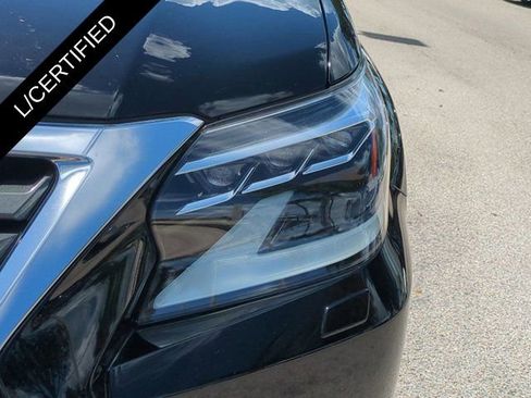 Used 2022 Lexus GX 460 Luxury w/ Accessory Package AWD/4WD image 10