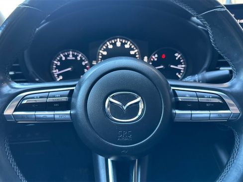 Used 2021 MAZDA MAZDA3 s image 23