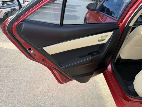 Used 2017 Toyota Corolla XLE FWD image 16