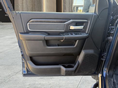 Used 2023 RAM 3500 Big Horn w/ Level 1 Equipment Group image 19