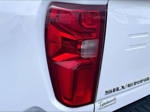 Used 2024 Chevrolet Silverado 3500 LT image 25