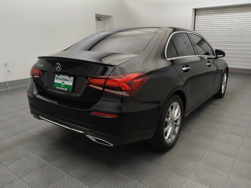 Used 2020 Mercedes-Benz A 220 w/ Premium Package image 9