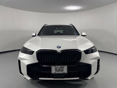 Used 2026 BMW X5 xDrive40i w/ Executive Package AWD/4WD image 2