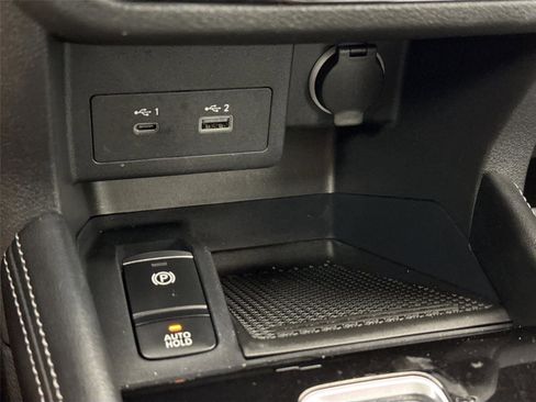 Used 2023 Nissan Kicks SR w/ SR Premium Package image 26